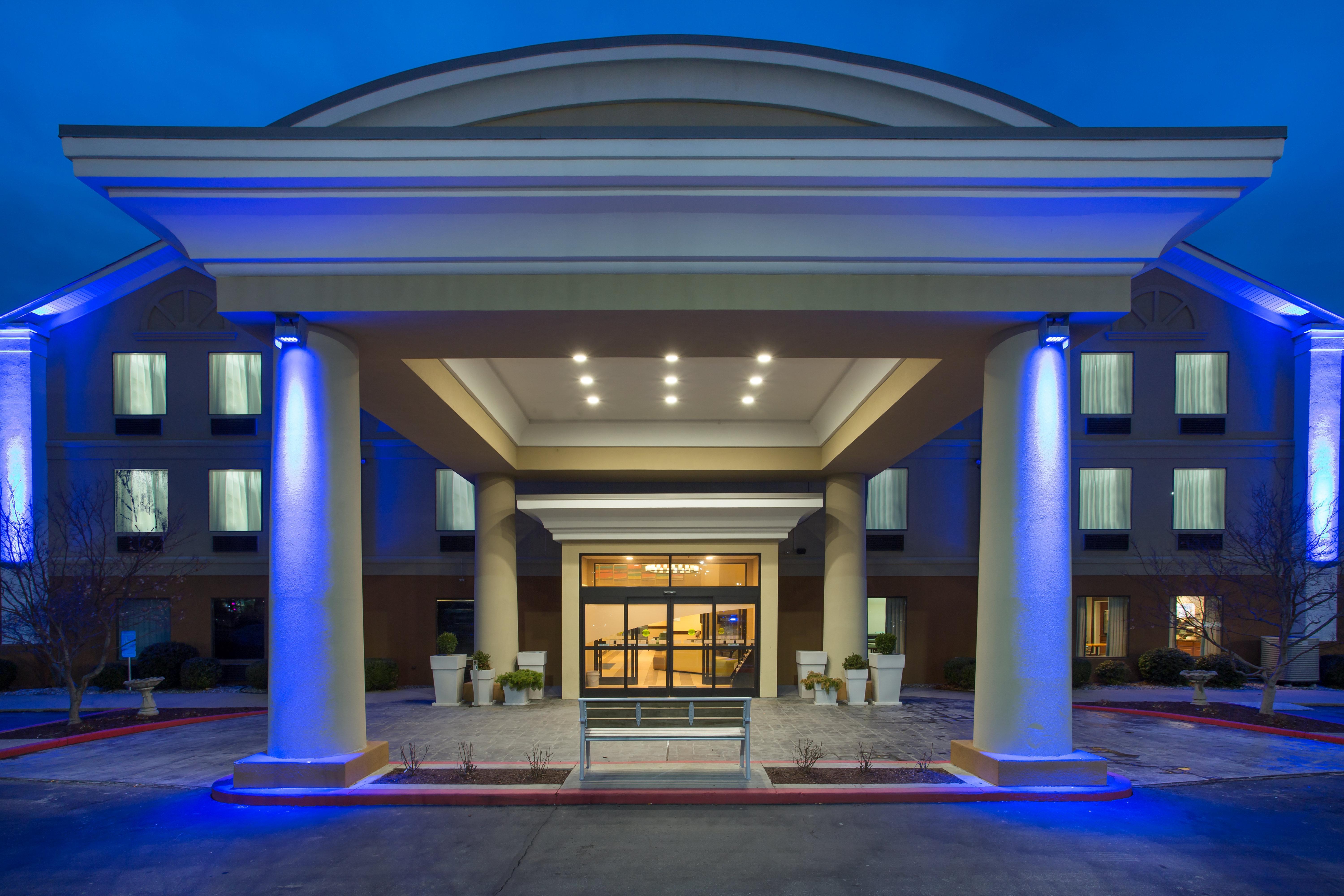Holiday Inn Express Lexington Southwest Nicholasville By Ihg Exterior foto